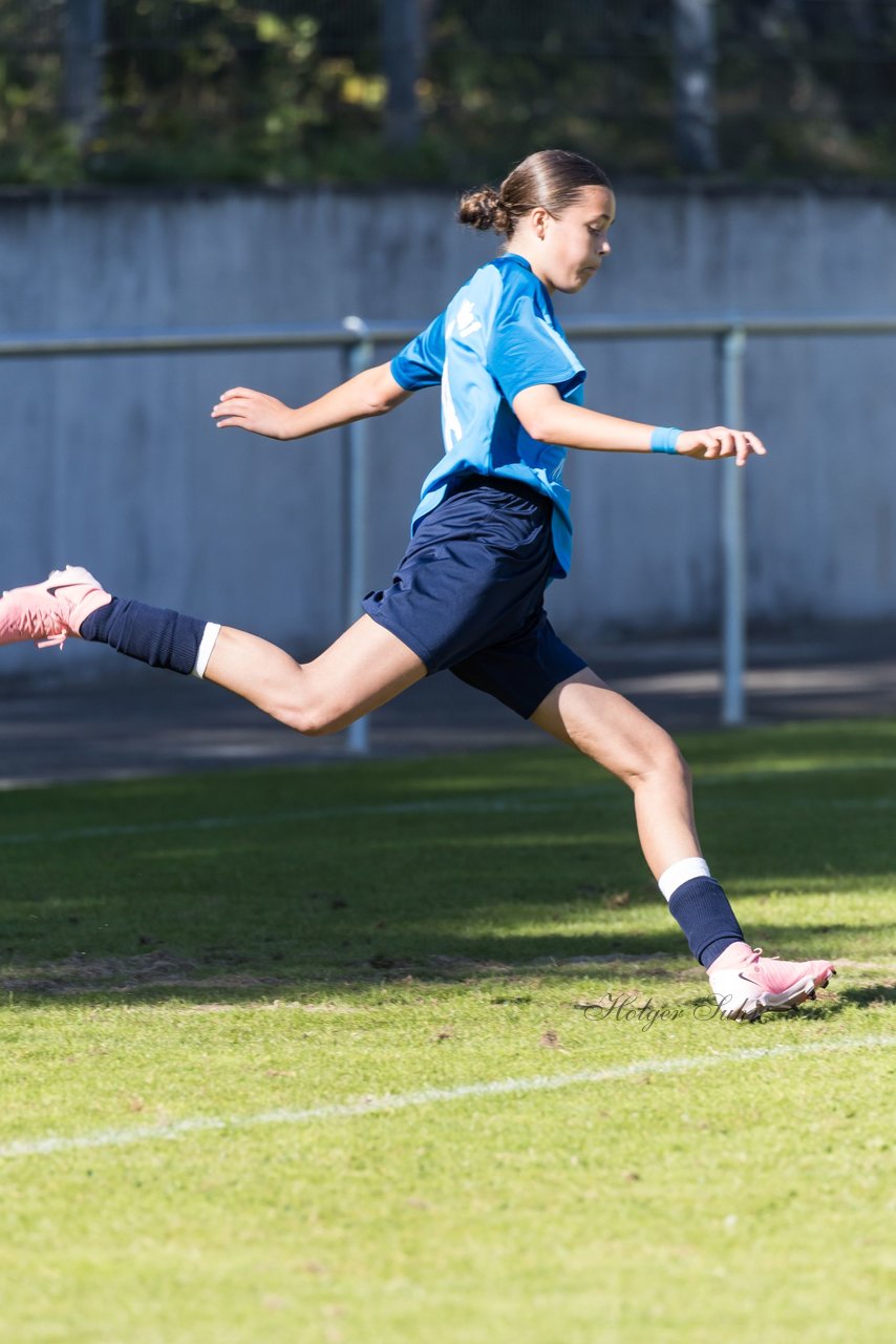 Bild 226 - wBJ TuS Rotenhof - Holstein Kiel : Ergebnis: 1:4